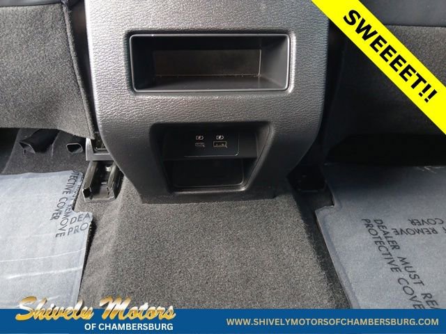 Used 2023 Mitsubishi Outlander SE Black Edition image 17