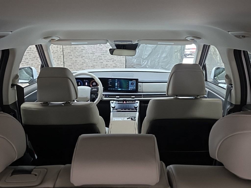 New 2026 Hyundai Santa Fe SEL FWD image 11