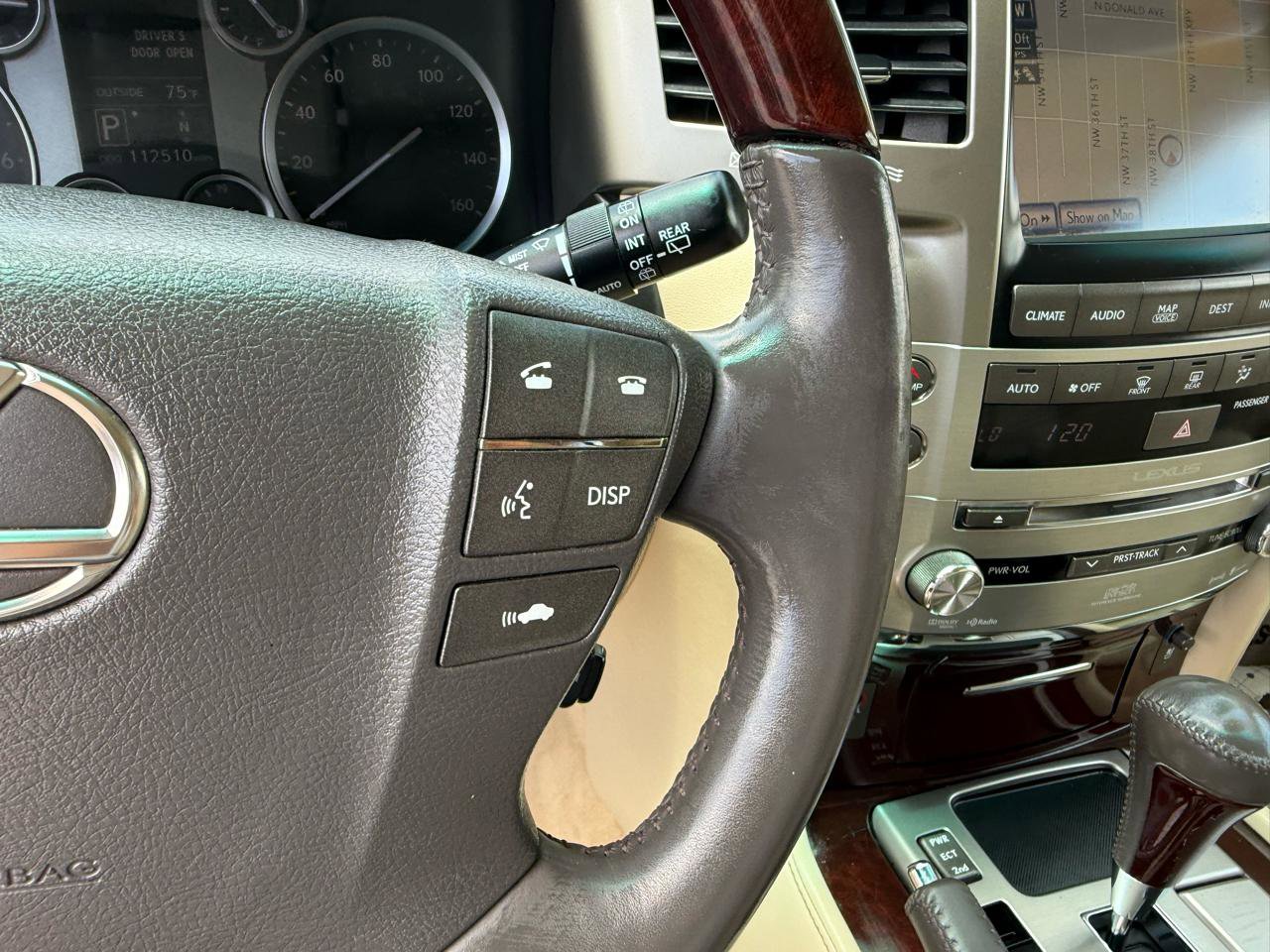 Used 2015 Lexus LX 570 4WD image 24