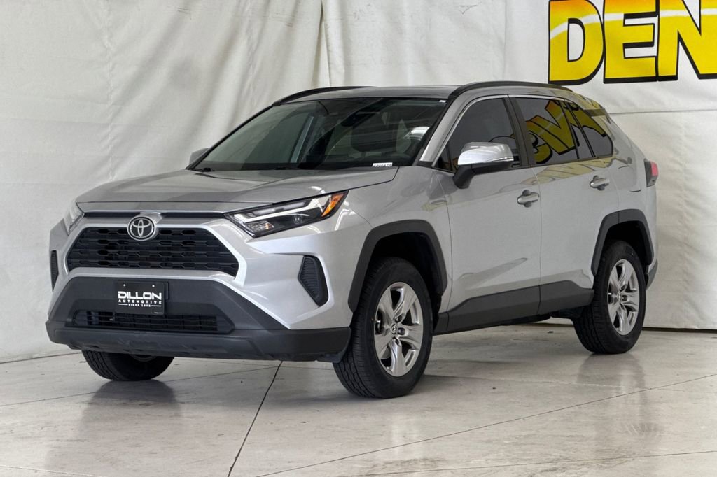 Used 2022 Toyota RAV4 XLE w/ Convenience Package AWD/4WD image 8
