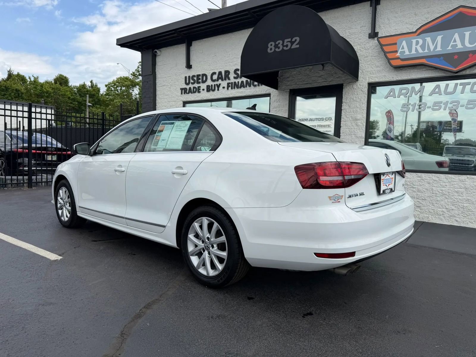 Used 2017 Volkswagen Jetta SEL FWD image 7