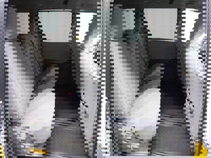 Used 2014 Toyota Sienna LE image 28