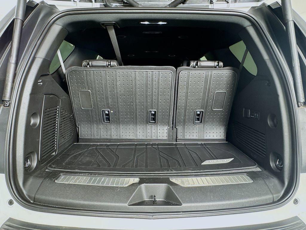 Used 2025 Chevrolet Tahoe Premier RWD image 28