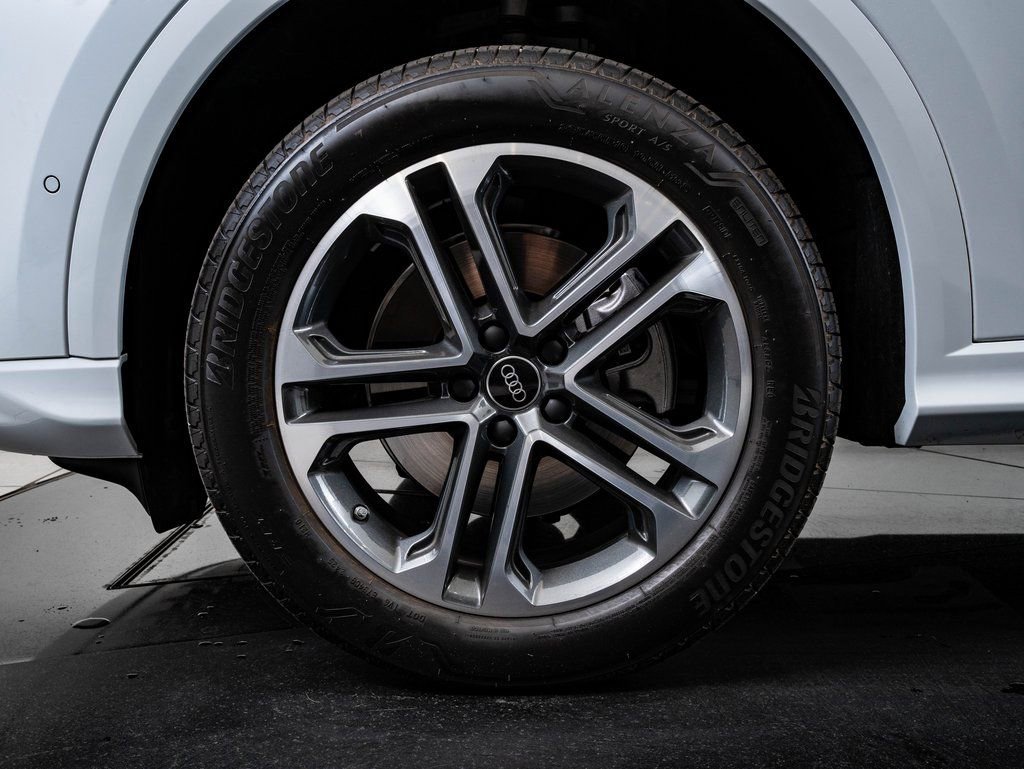 Certified 2025 Audi Q5 Premium w/ 19" Wheel Package image 13