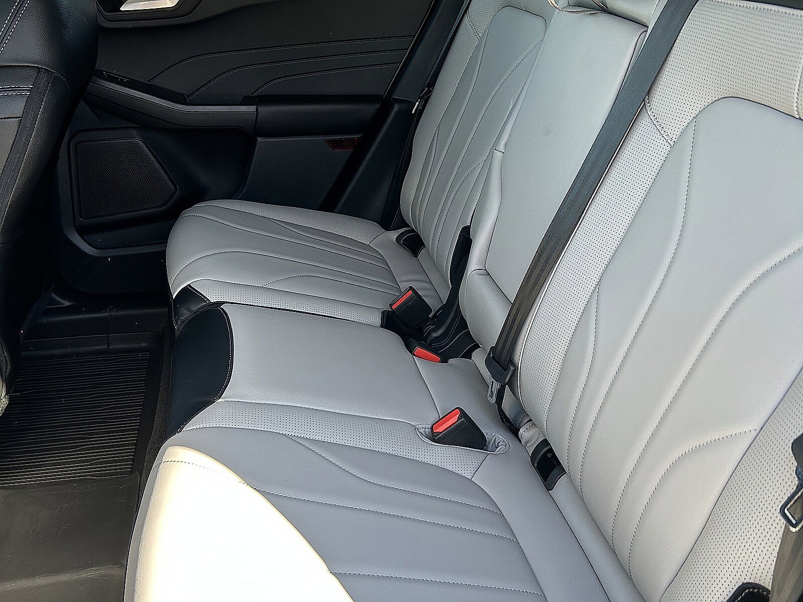 New 2026 Ford Escape SE w/ PHEV Premium Package image 6