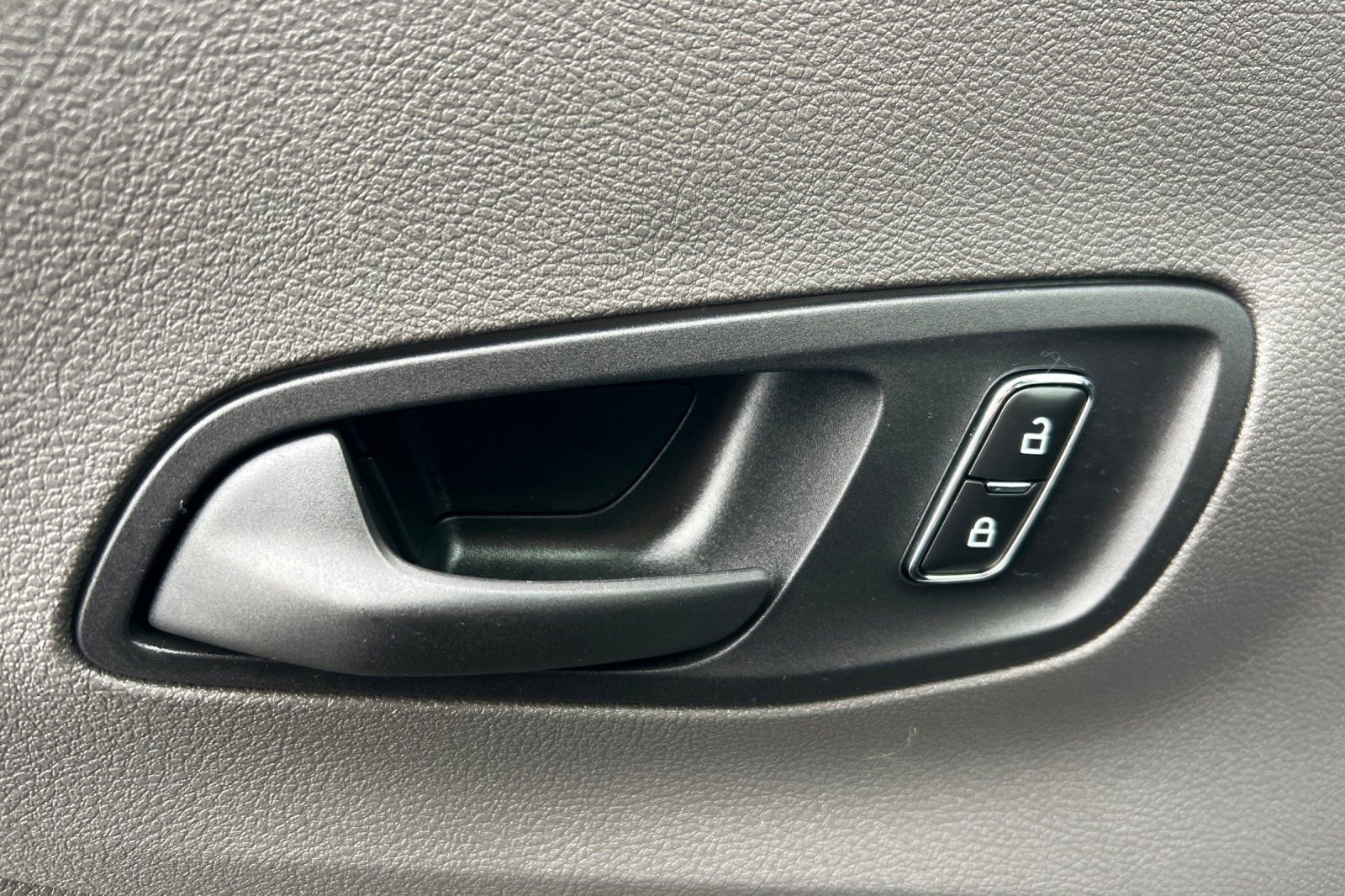 Used 2023 Ford E-Transit Medium Roof w/ Load Area Protection Package image 11