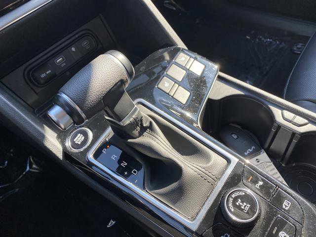 Certified 2024 Kia Sportage EX image 22