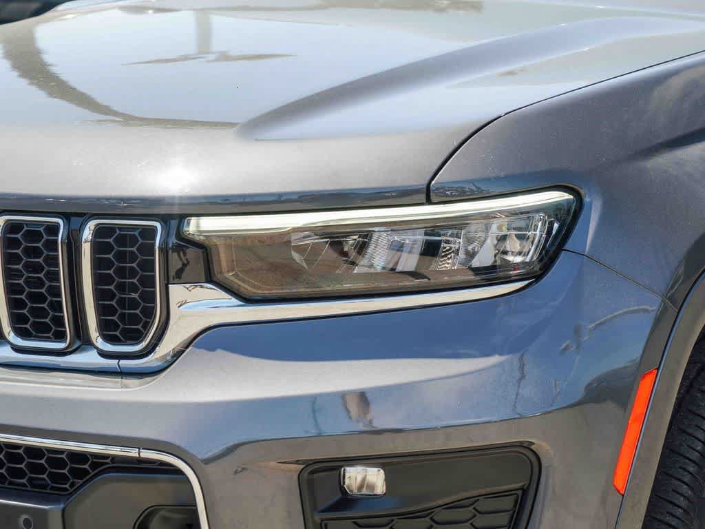 Certified 2024 Jeep Grand Cherokee L Overland AWD/4WD image 8