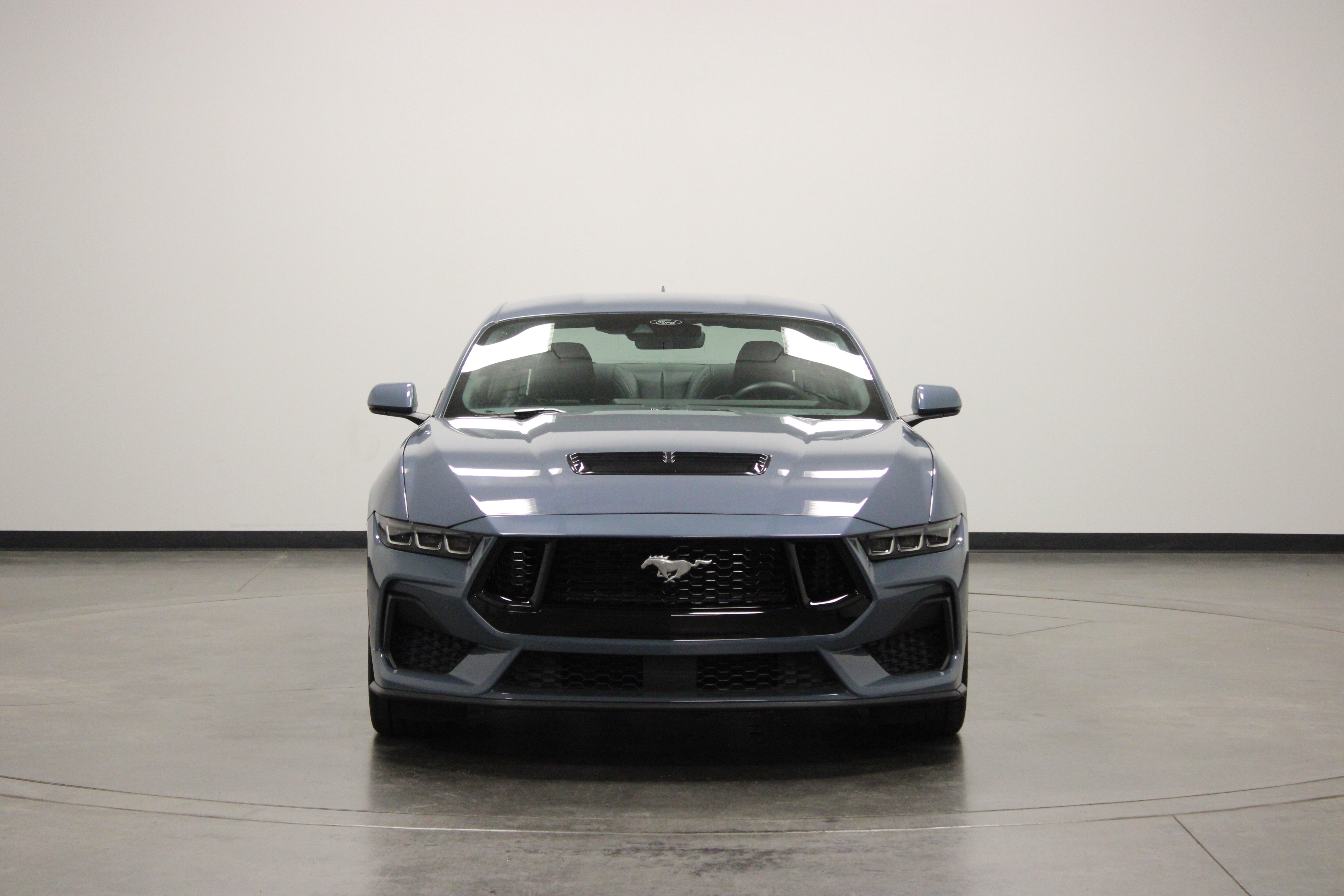 Used 2024 Ford Mustang GT Premium RWD image 3
