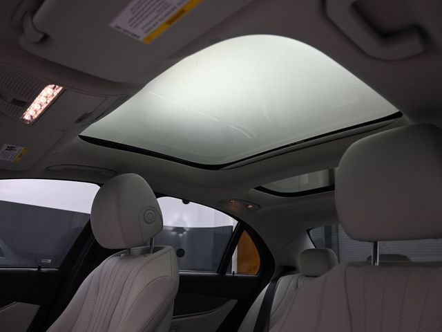 Used 2022 Mercedes-Benz E 350 Sedan image 12