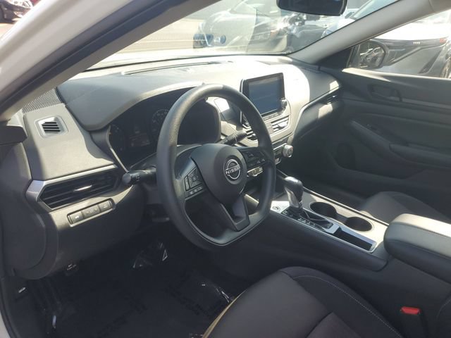 Certified 2025 Nissan Altima 2.5 S FWD image 13