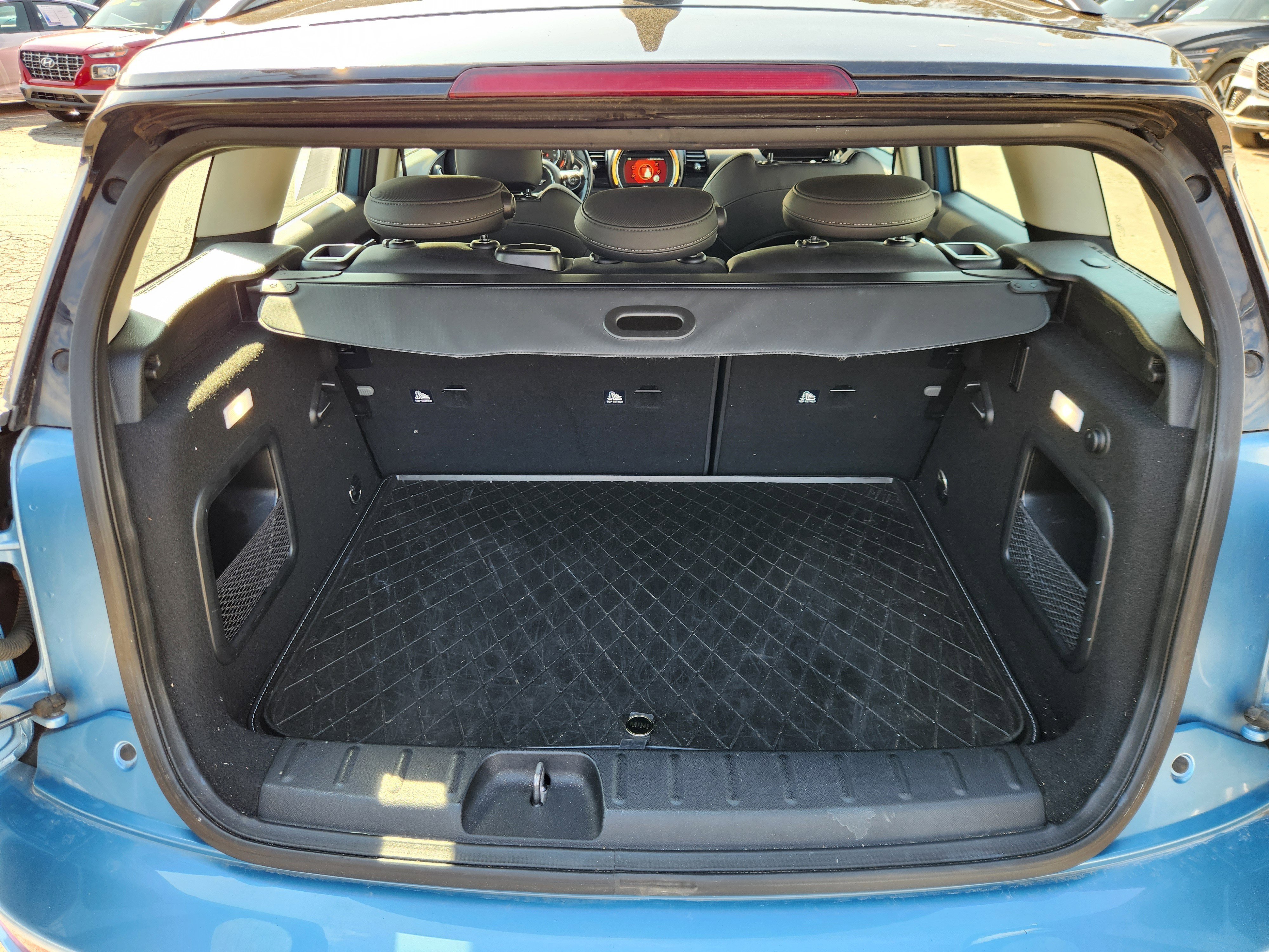 Used 2019 MINI Cooper Clubman S w/ Storage Package image 19