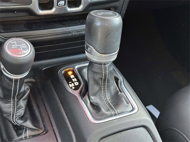 Used 2023 Jeep Wrangler Unlimited Sahara image 24