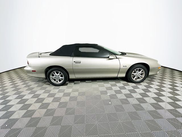 Used 2000 Chevrolet Camaro Z28 w/ SS Performance/Appearance Pkg image 13
