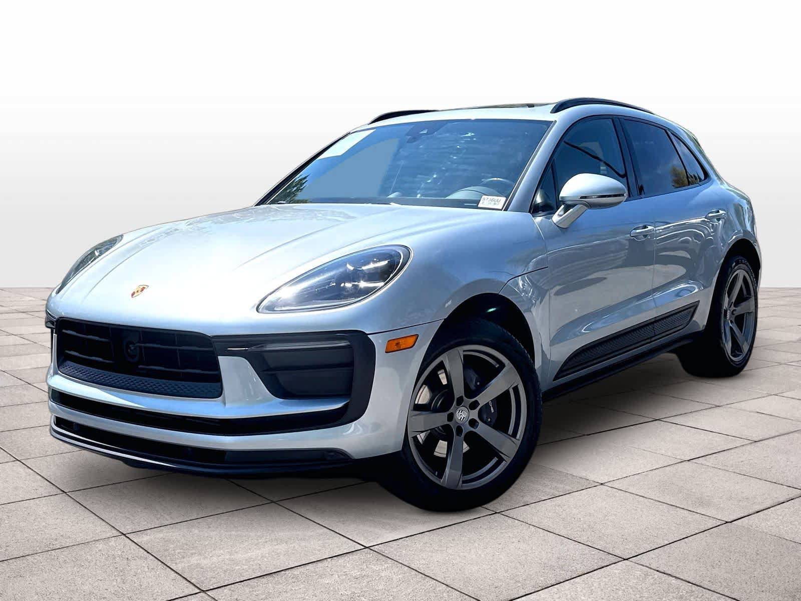 Used 2023 Porsche Macan AWD/4WD image 1