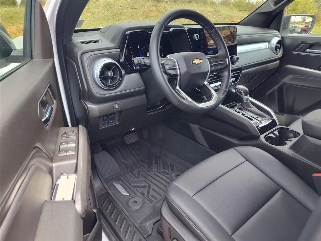 Used 2023 Chevrolet Colorado LT w/ LT Convenience Package III AWD/4WD image 15