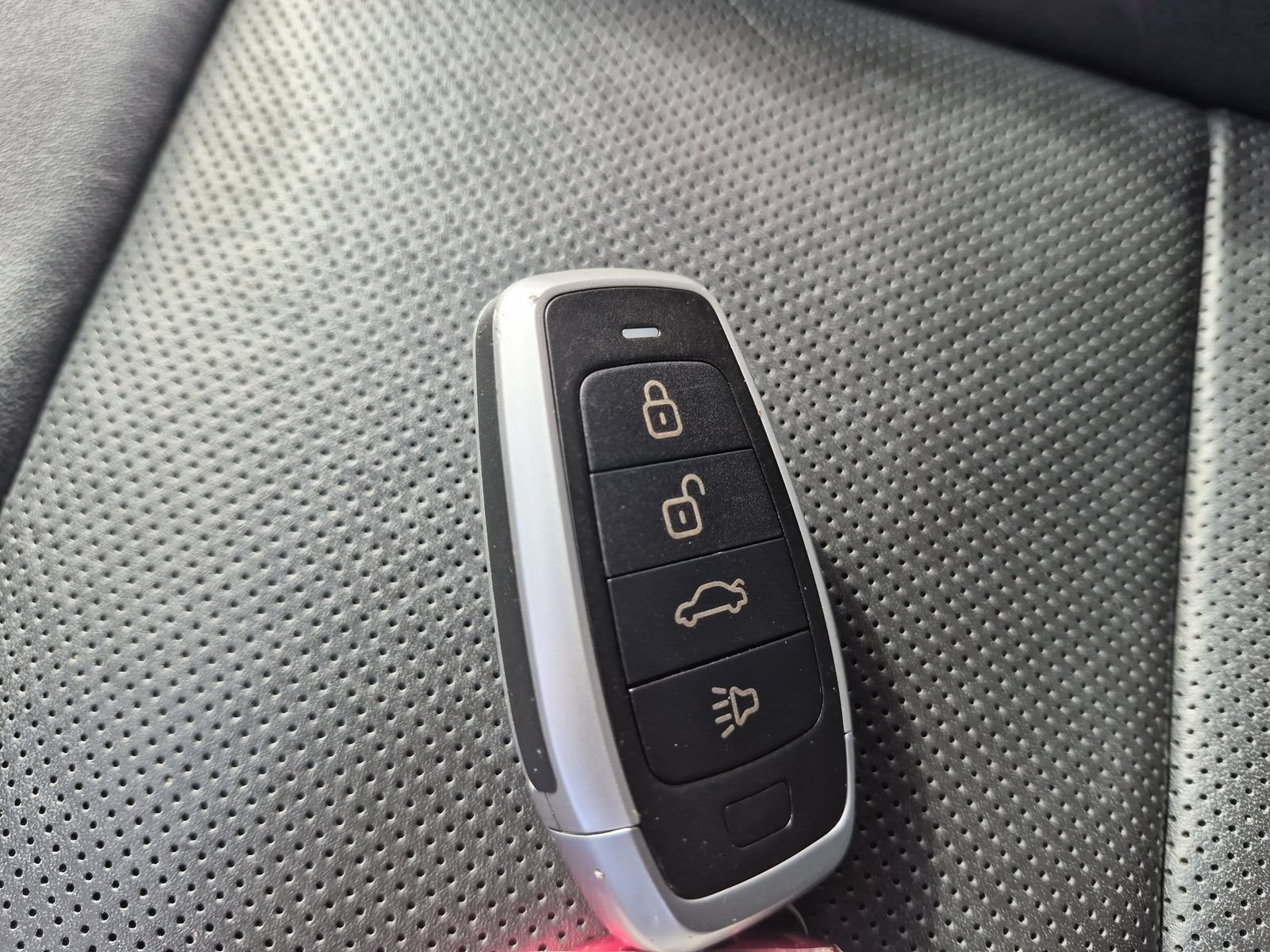 Used 2018 Cadillac XTS Luxury w/ Driver Awareness Package AWD/4WD image 30