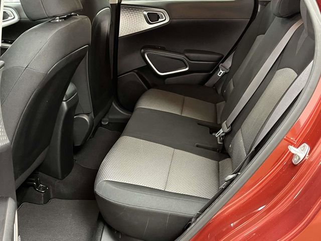 Used 2020 Kia Soul LX image 16