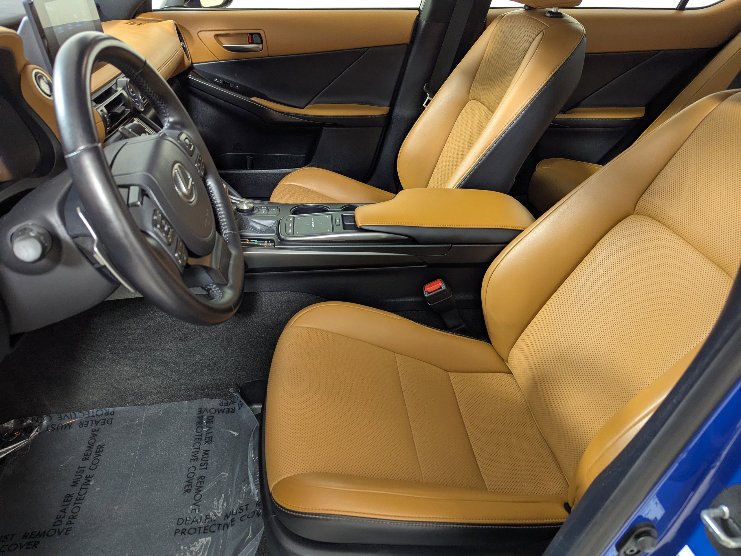 Used 2024 Lexus IS 300 w/ Comfort Package image 38