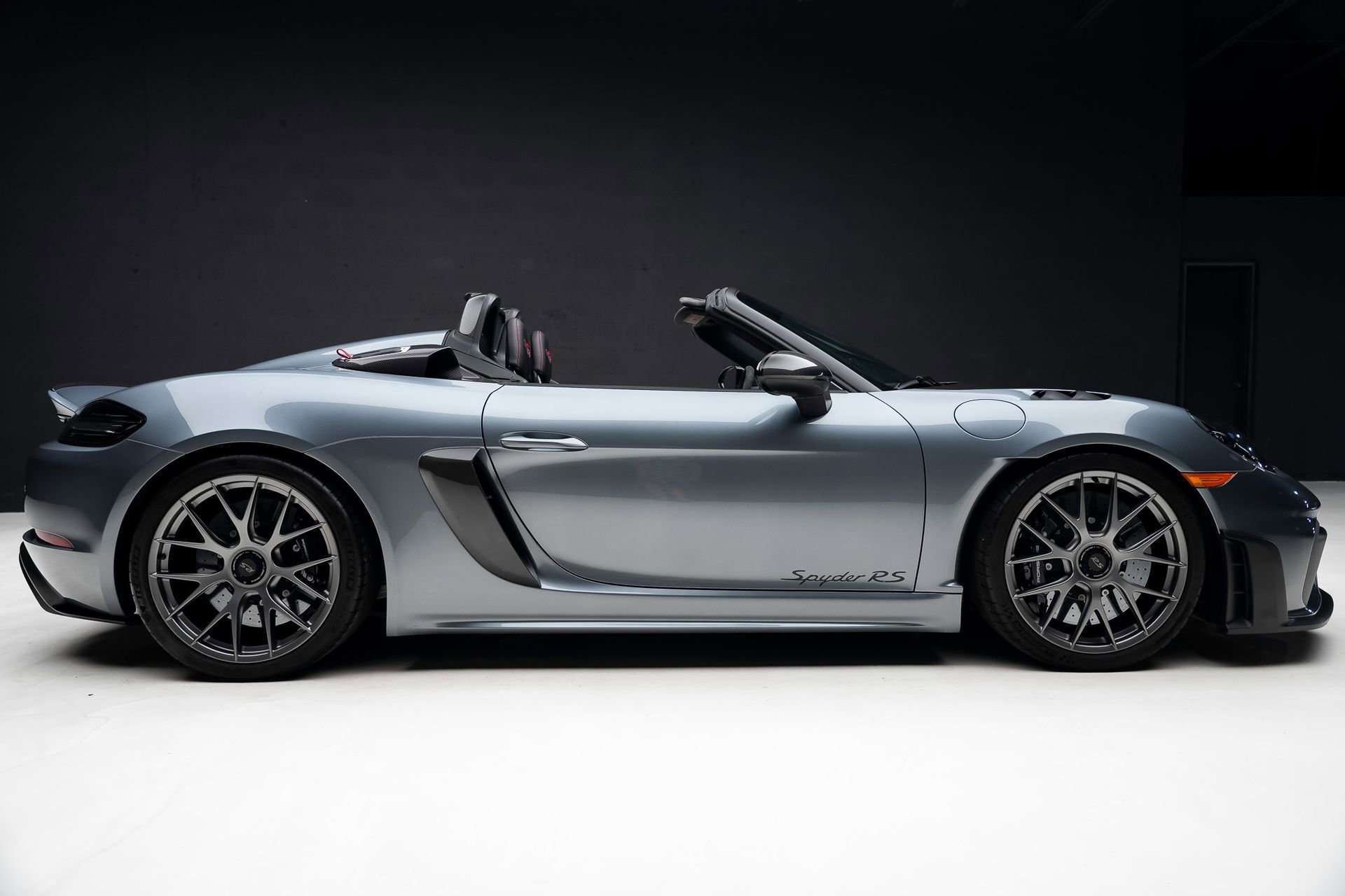 Used 2024 Porsche 718 Boxster Spyder RS RWD image 44