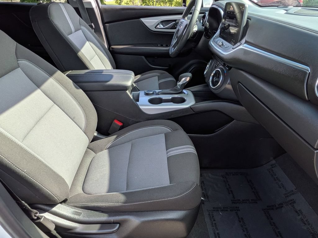 Used 2025 Chevrolet Blazer LT FWD image 29