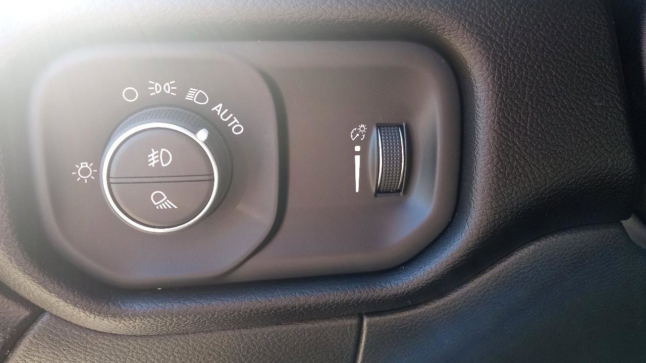 Used 2024 RAM 2500 Big Horn w/ Bed Utility Group image 12