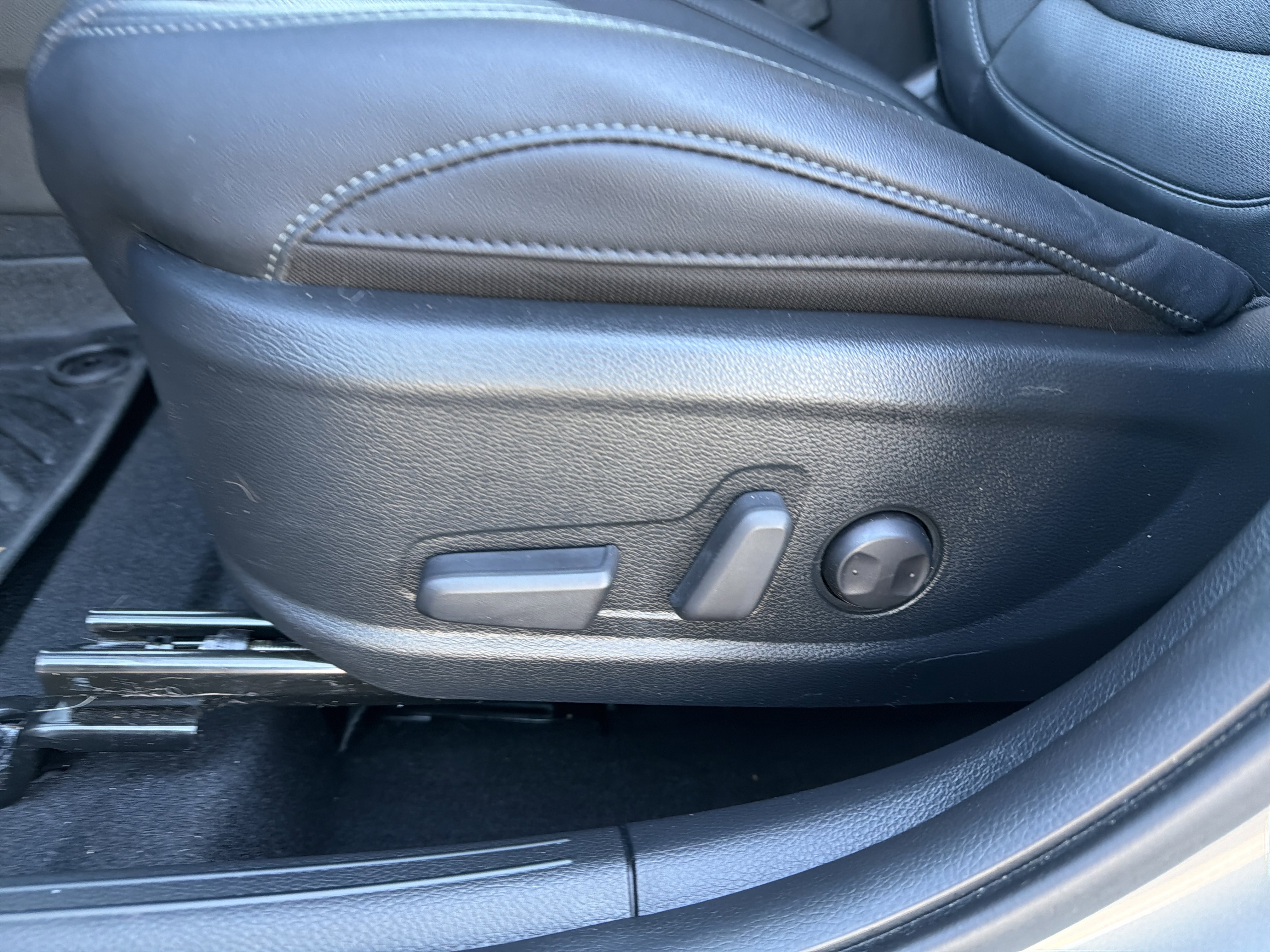 Used 2024 Kia Seltos EX image 27