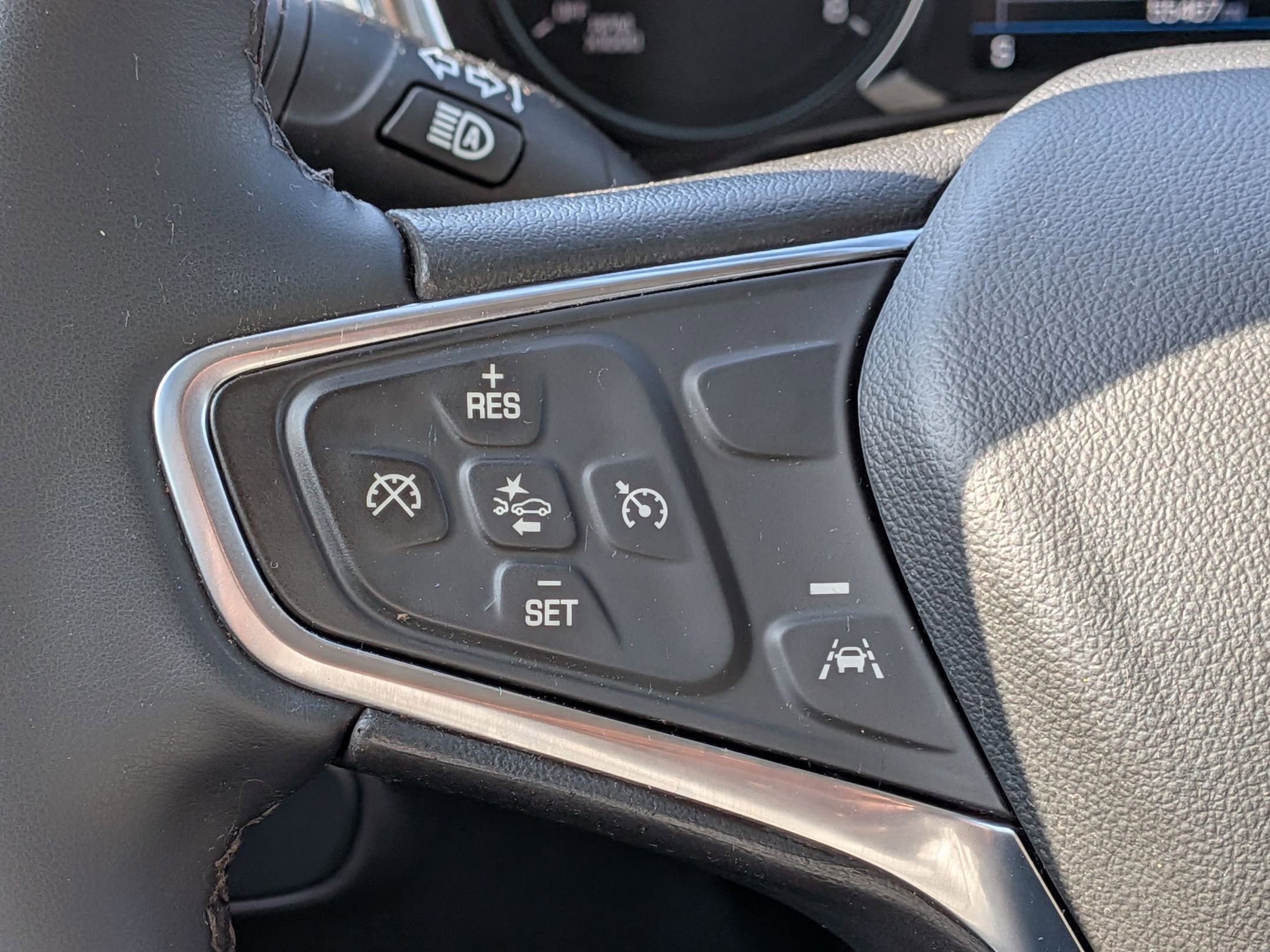 Used 2024 Chevrolet Equinox LT AWD/4WD image 18