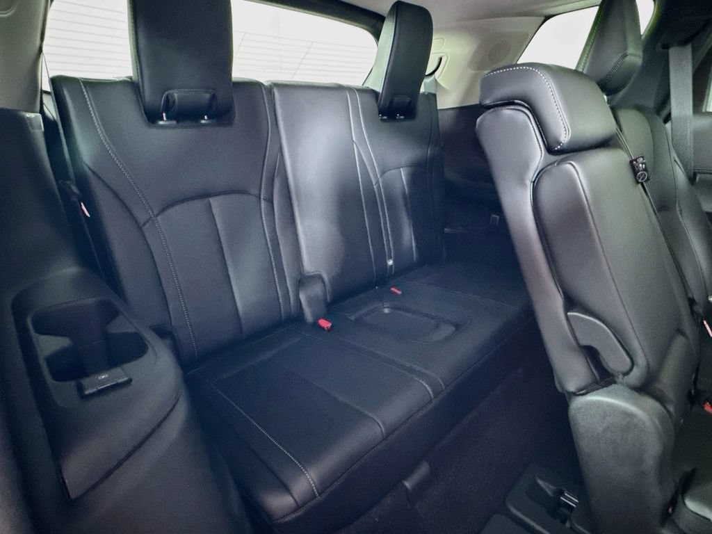 Certified 2026 INFINITI QX60 Luxe w/ Cargo Package FWD image 38
