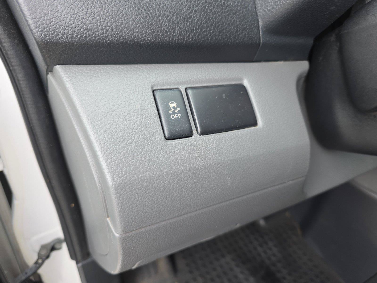 Used 2015 Nissan NV200 S FWD image 18