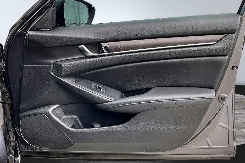 Used 2021 Honda Accord EX image 15