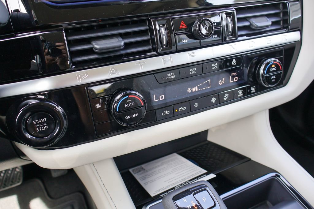 New 2026 Nissan Pathfinder SL image 13
