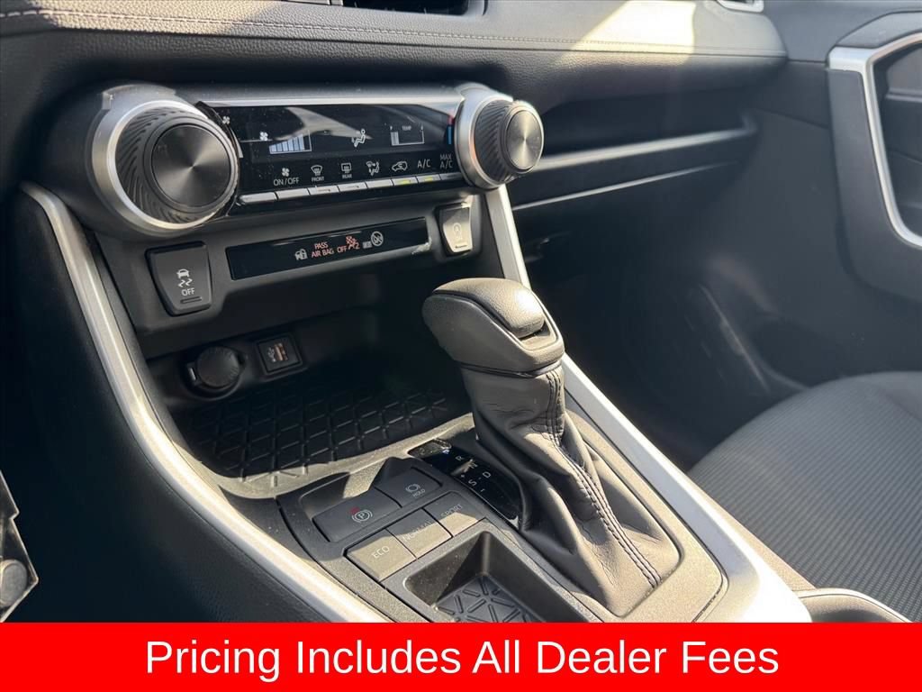Used 2024 Toyota RAV4 LE FWD image 19