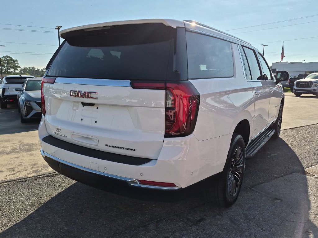 Used 2026 GMC Yukon XL Elevation w/ Elevation Premium Package RWD image 4