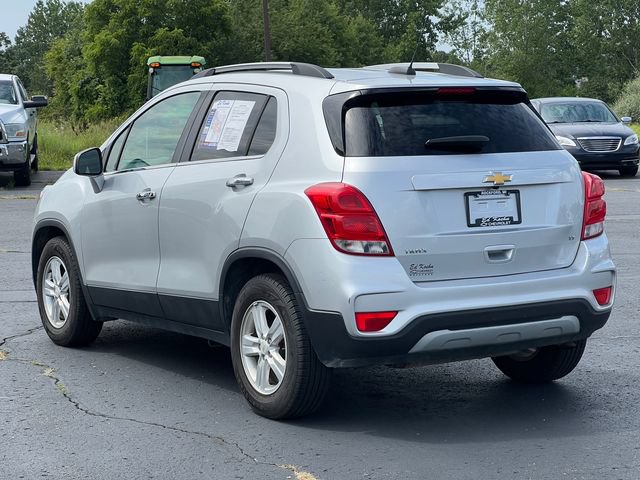 Used 2018 Chevrolet Trax LT w/ LT Convenience Package FWD image 8