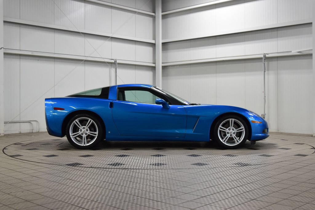 Used 2008 Chevrolet Corvette Coupe w/ Preferred Equipment Group RWD image 9