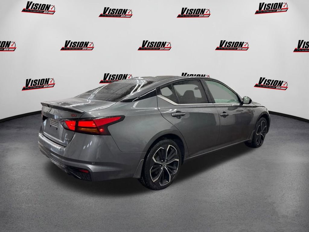 Used 2023 Nissan Altima 2.5 SR image 5