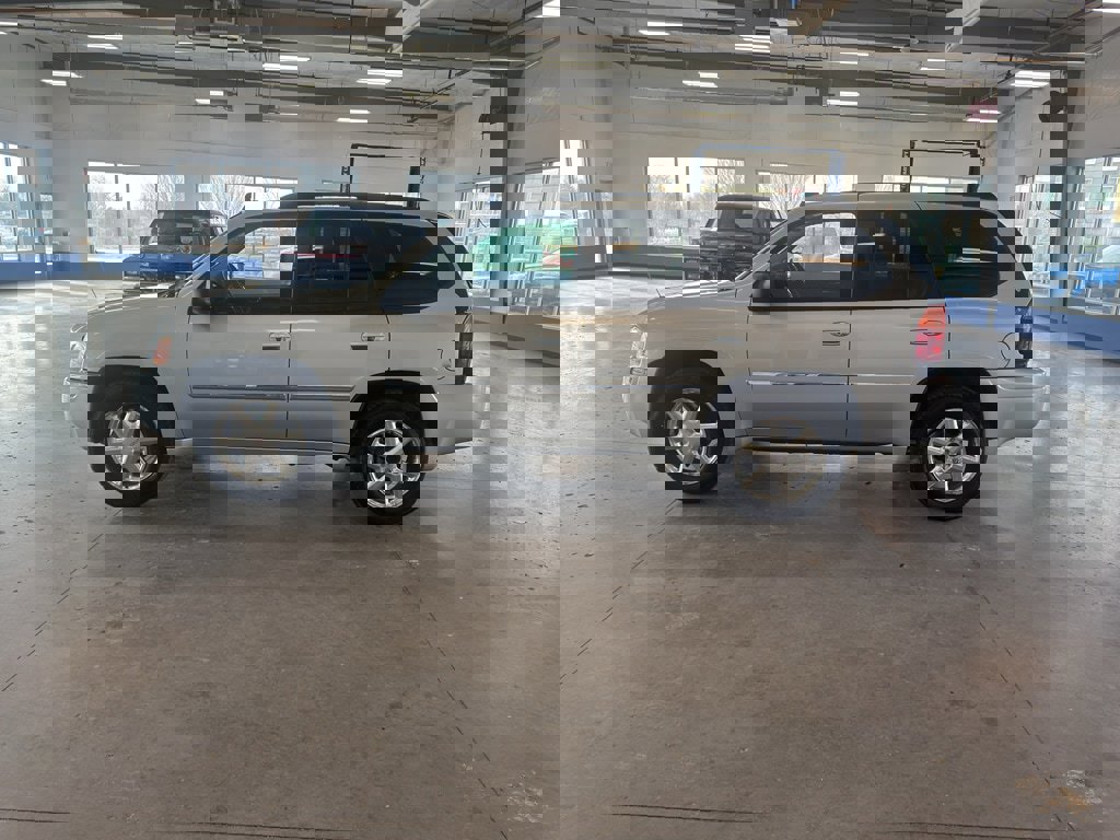 Used 2008 GMC Envoy SLT image 2