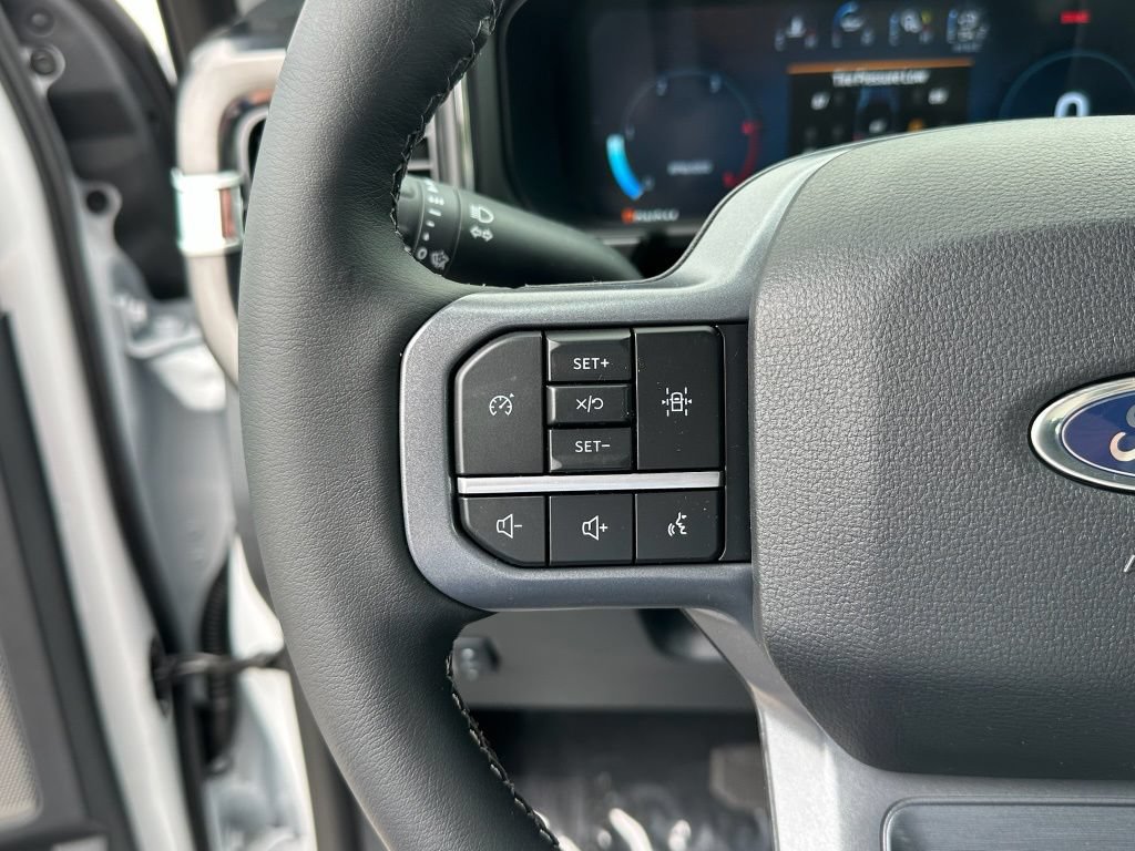 New 2026 Ford F550 4x4 Crew Cab Super Duty image 9