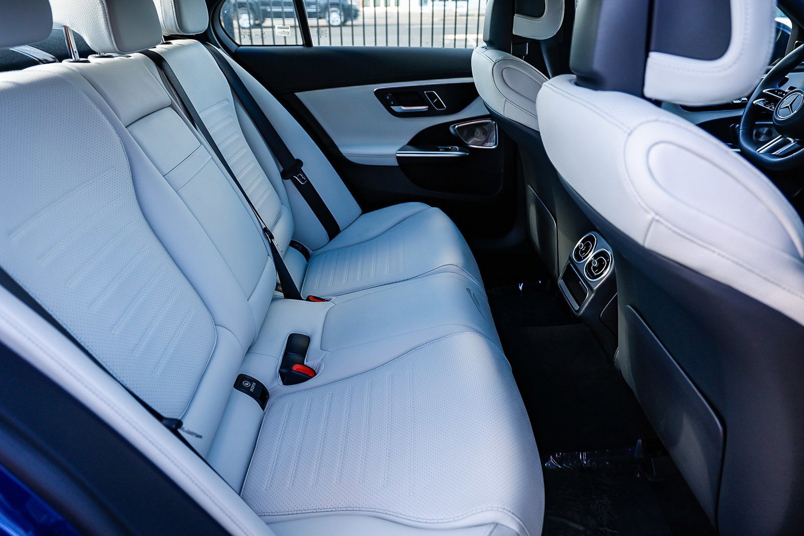 Used 2024 Mercedes-Benz C 300 Sedan image 18