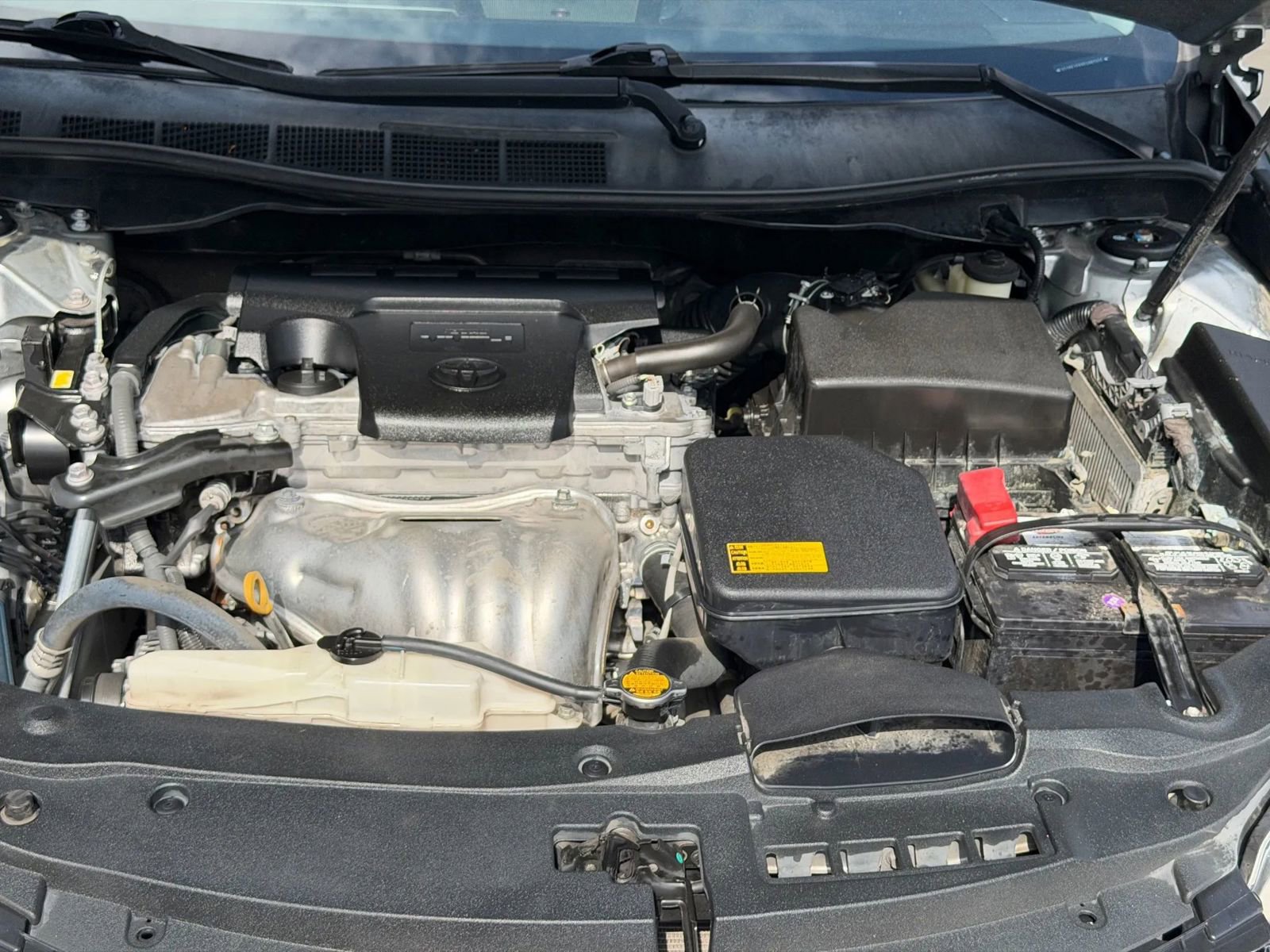 Used 2015 Toyota Camry LE FWD image 38