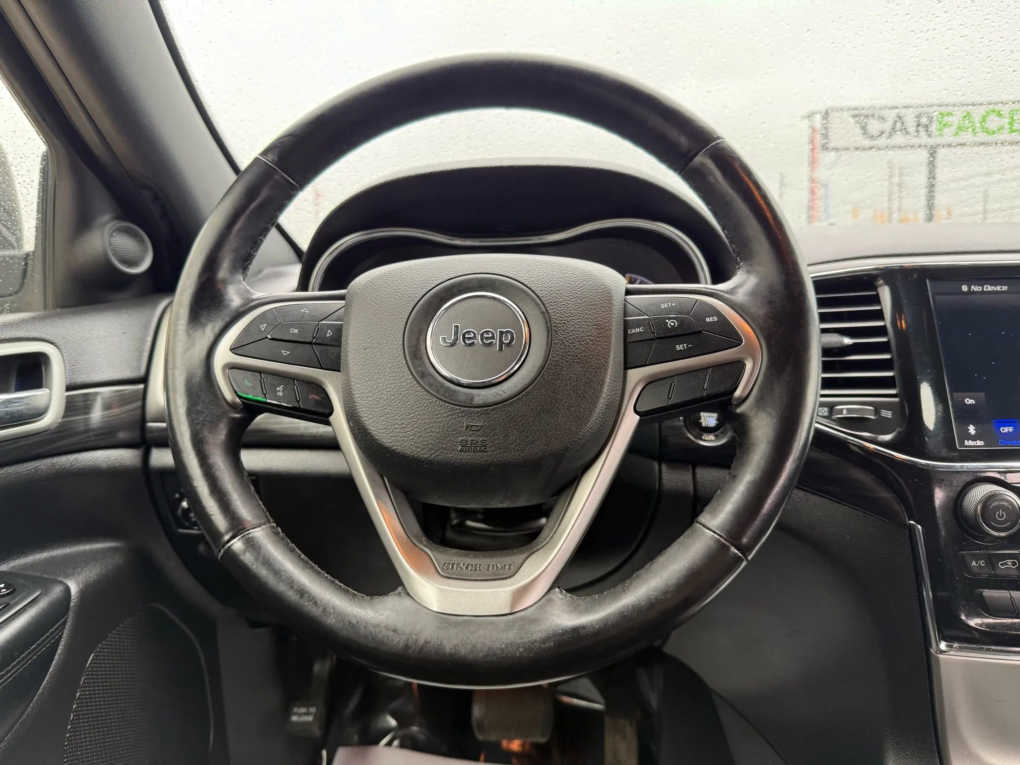 Used 2021 Jeep Grand Cherokee Laredo X image 30