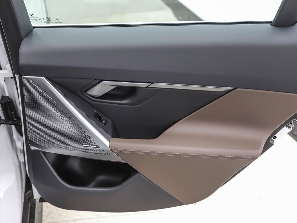 Certified 2025 BMW 530i xDrive w/ Premium Package image 24