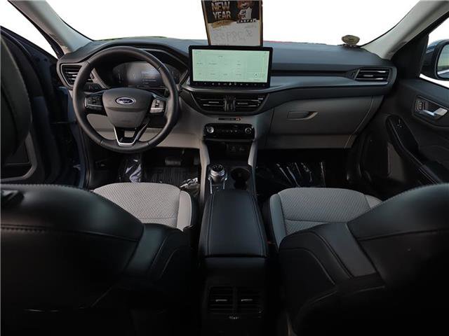 Used 2025 Ford Escape PHEV Front-Wheel Drive image 10