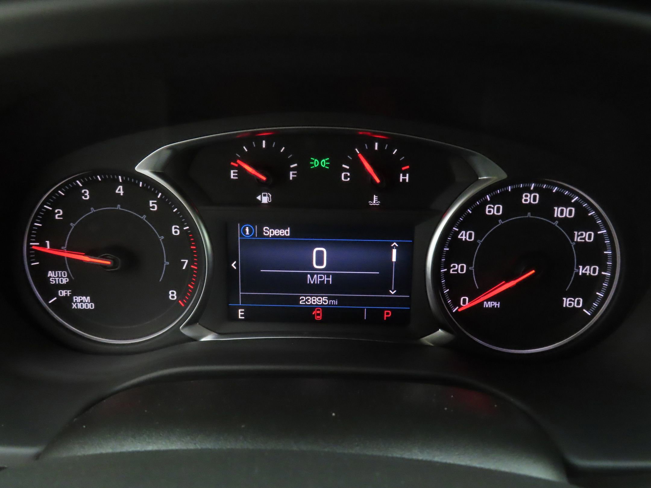 Used 2023 GMC Acadia SLE w/ Driver Convenience Package image 11