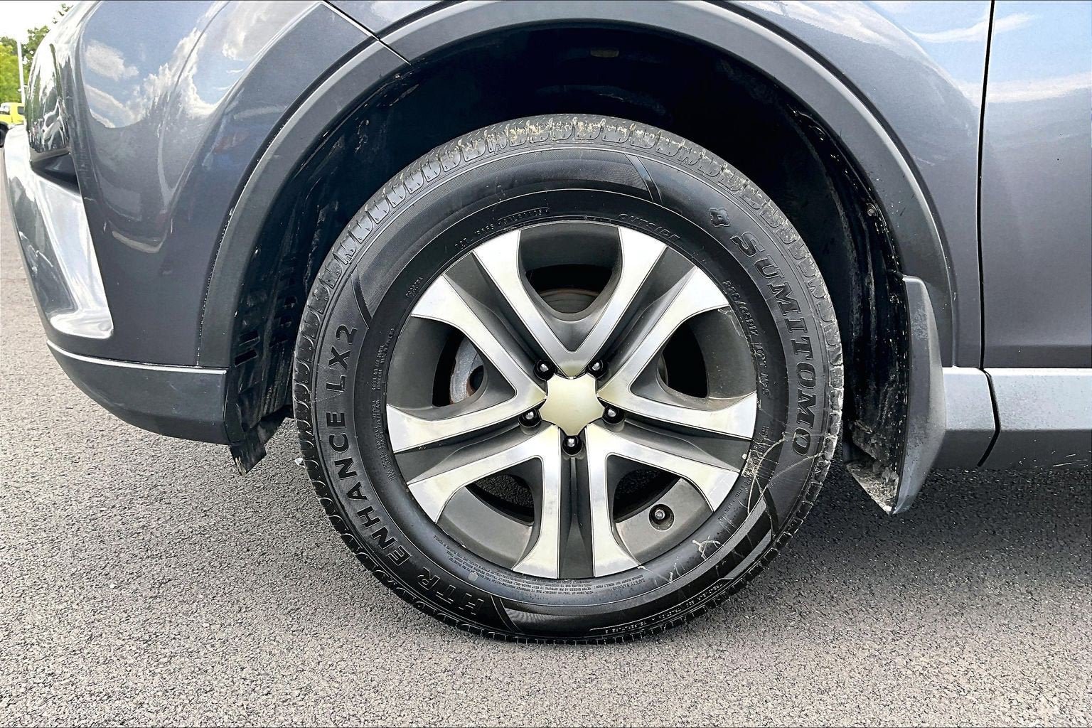Used 2018 Toyota RAV4 LE w/ All Weather Liner Package AWD/4WD image 9