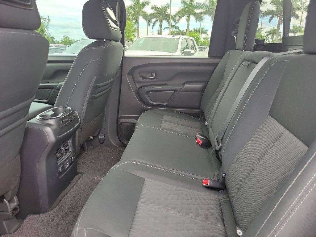 Used 2019 Nissan Titan SV w/ SV Convenience Package AWD/4WD image 13