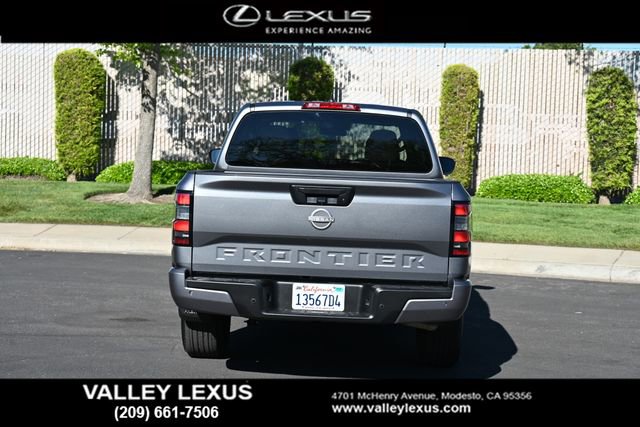 Used 2025 Nissan Frontier SV image 5