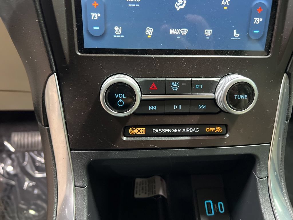 Used 2021 Ford Edge Titanium w/ Cargo Accessory Package FWD image 27