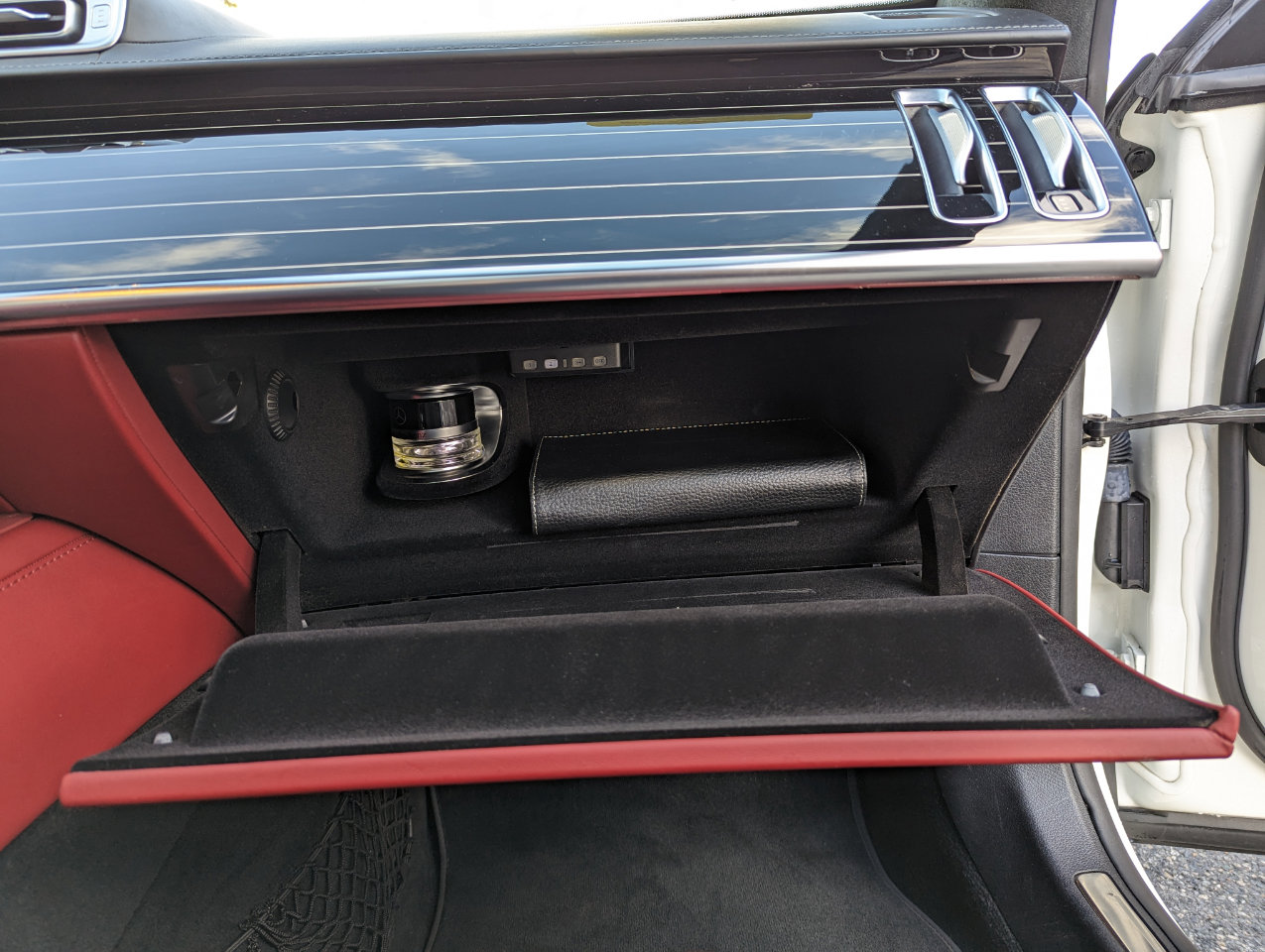 Used 2021 Mercedes-Benz S 580 4MATIC Sedan w/ AMG Line image 35